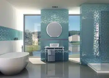 tessere esagonali colore turchese doccia e pareti