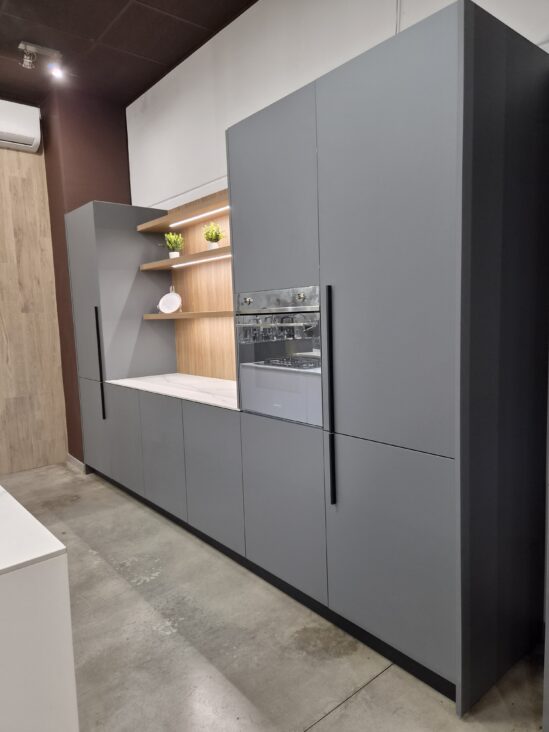 colonne e boiserie cucina c2